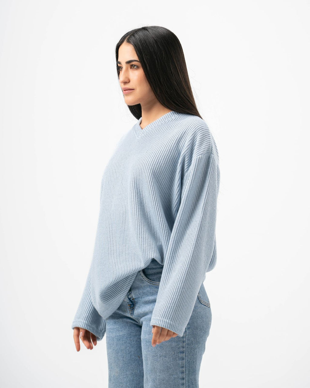 Aveo V-Neck Sweater