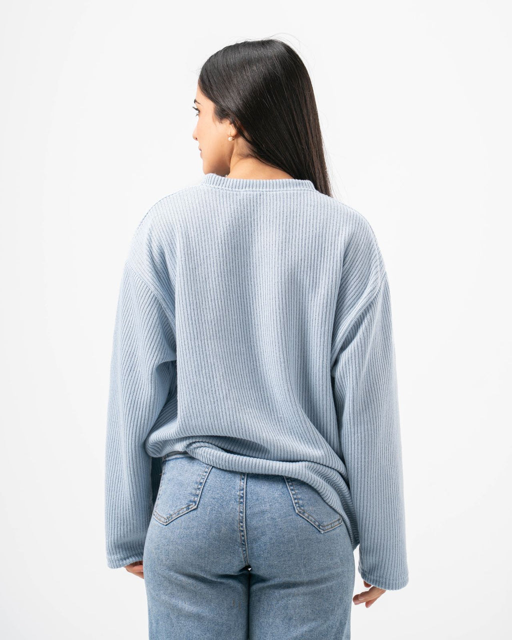 Aveo V-Neck Sweater