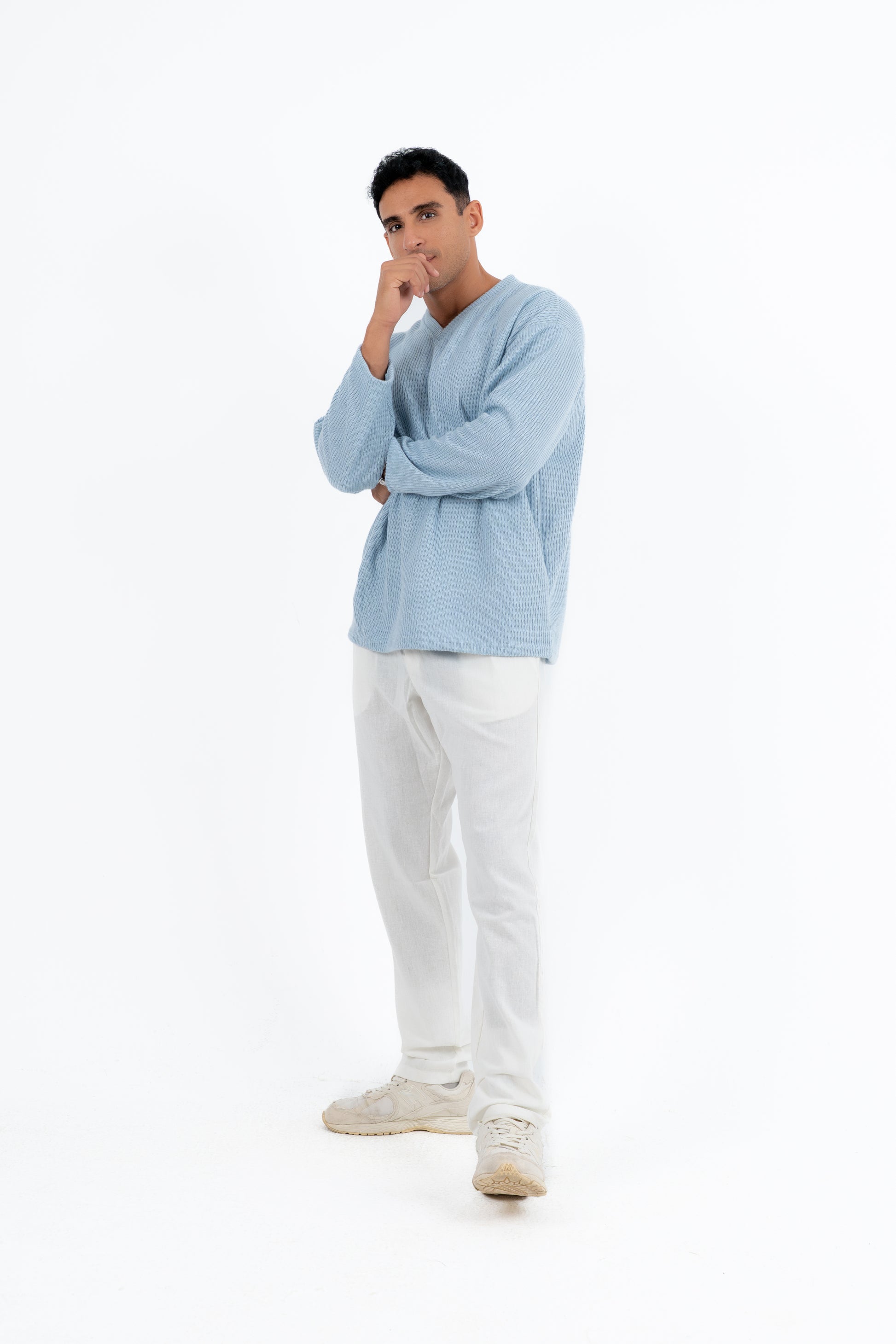 Aveo V-Neck Sweater